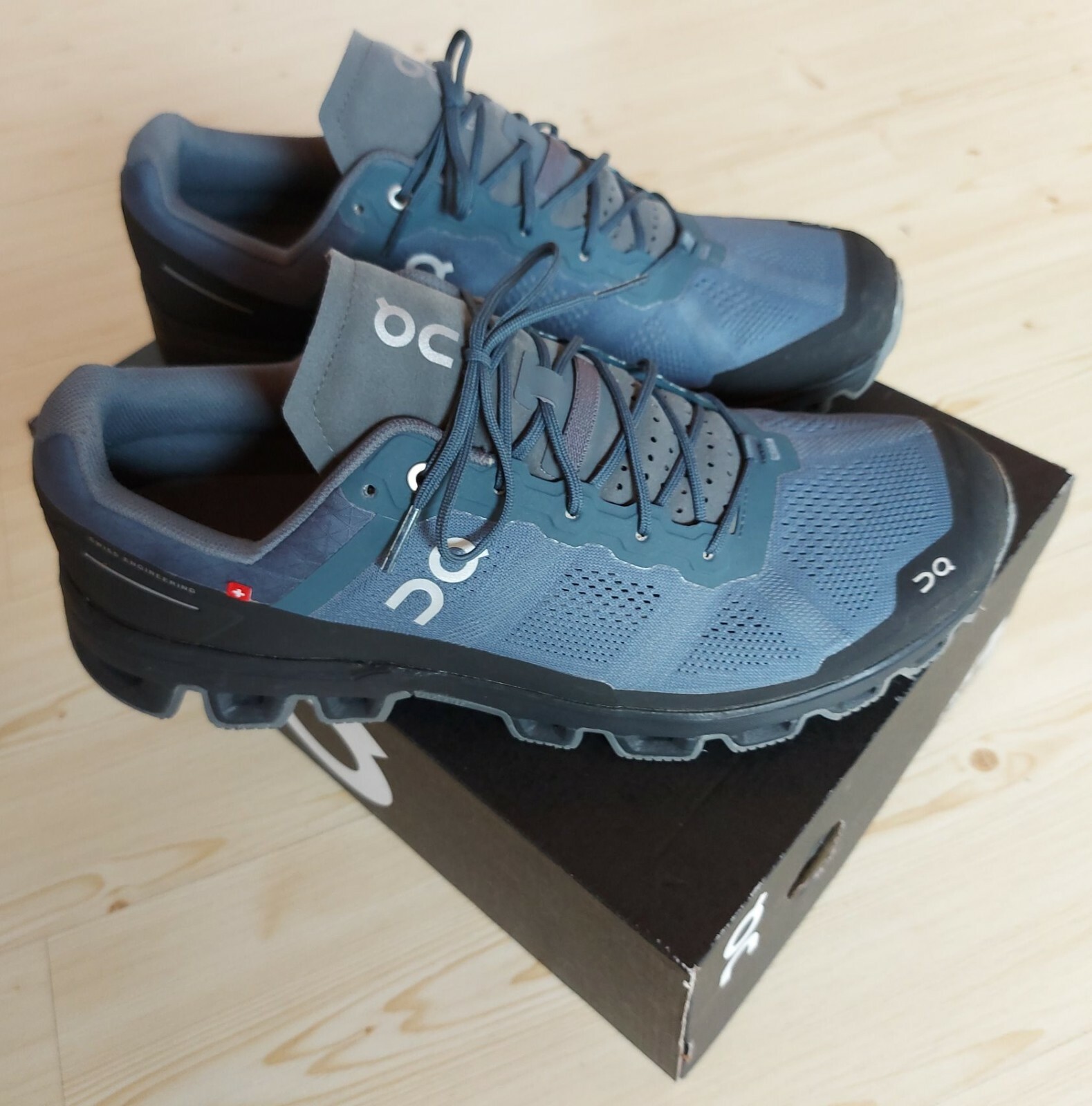 ON RUNNING Laufschuhe CLOUDVENTURE Herren Gr. 46, graublau / grau / schwarz 