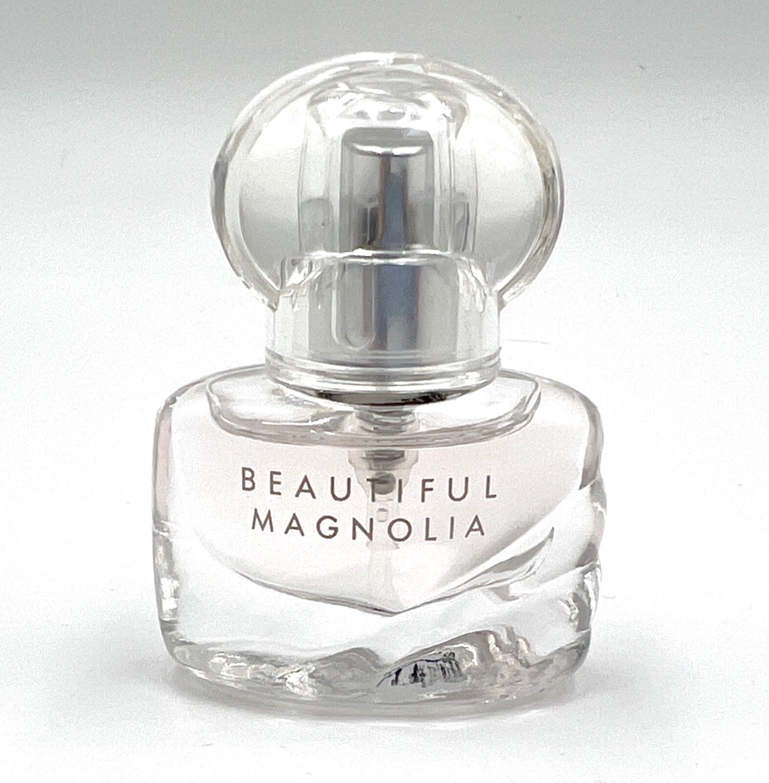 ☆Estee Lauder☆ Beautiful Magnolia Eau de Parfum 香水 Beautiful Magnolia Eau de Parfum Spray | Estée Lauder