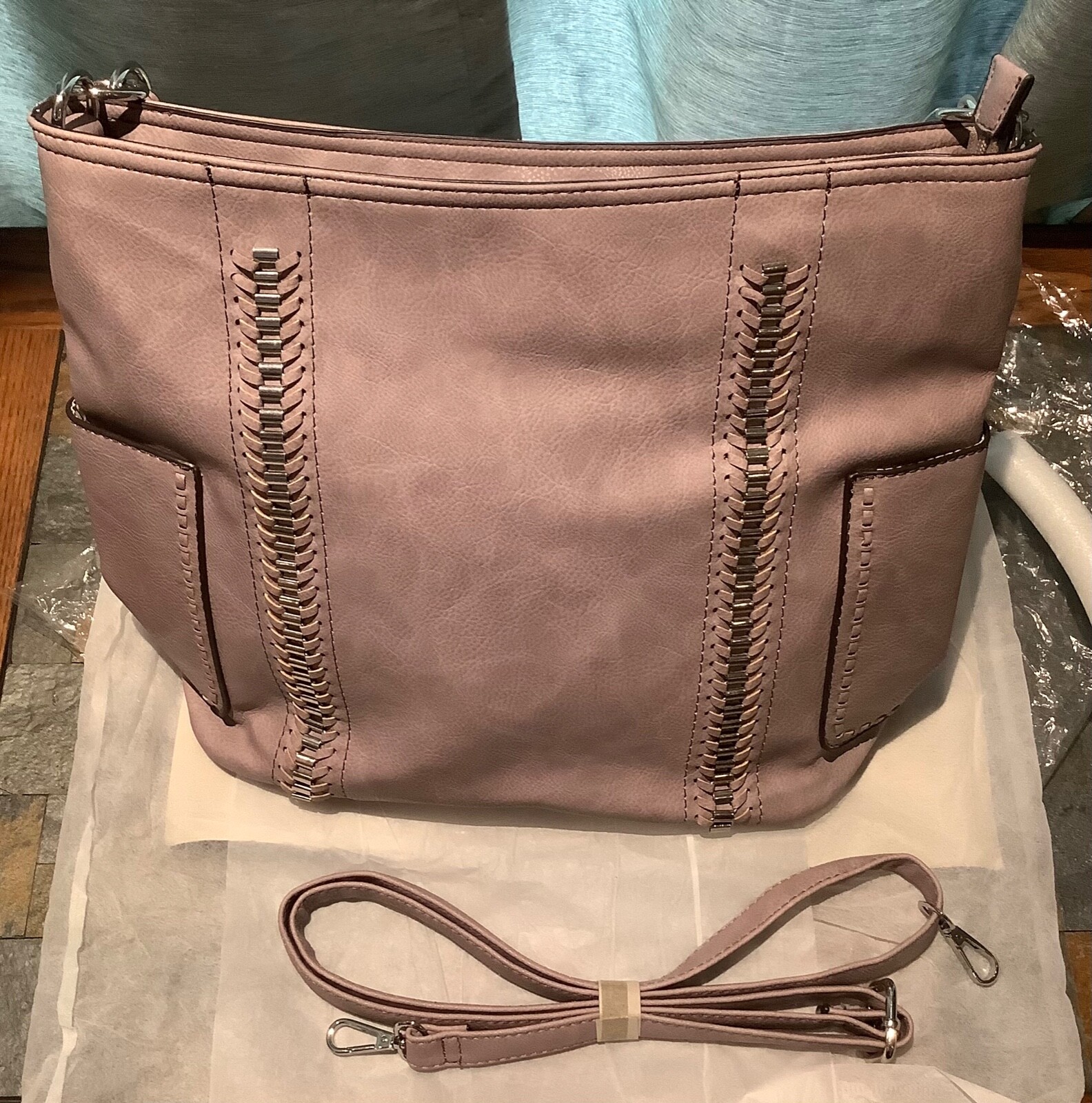 MKF PURPLE/MAUVE LEATHER HOBO HANDBAG WITH CROSS BODY STRAP BNWT