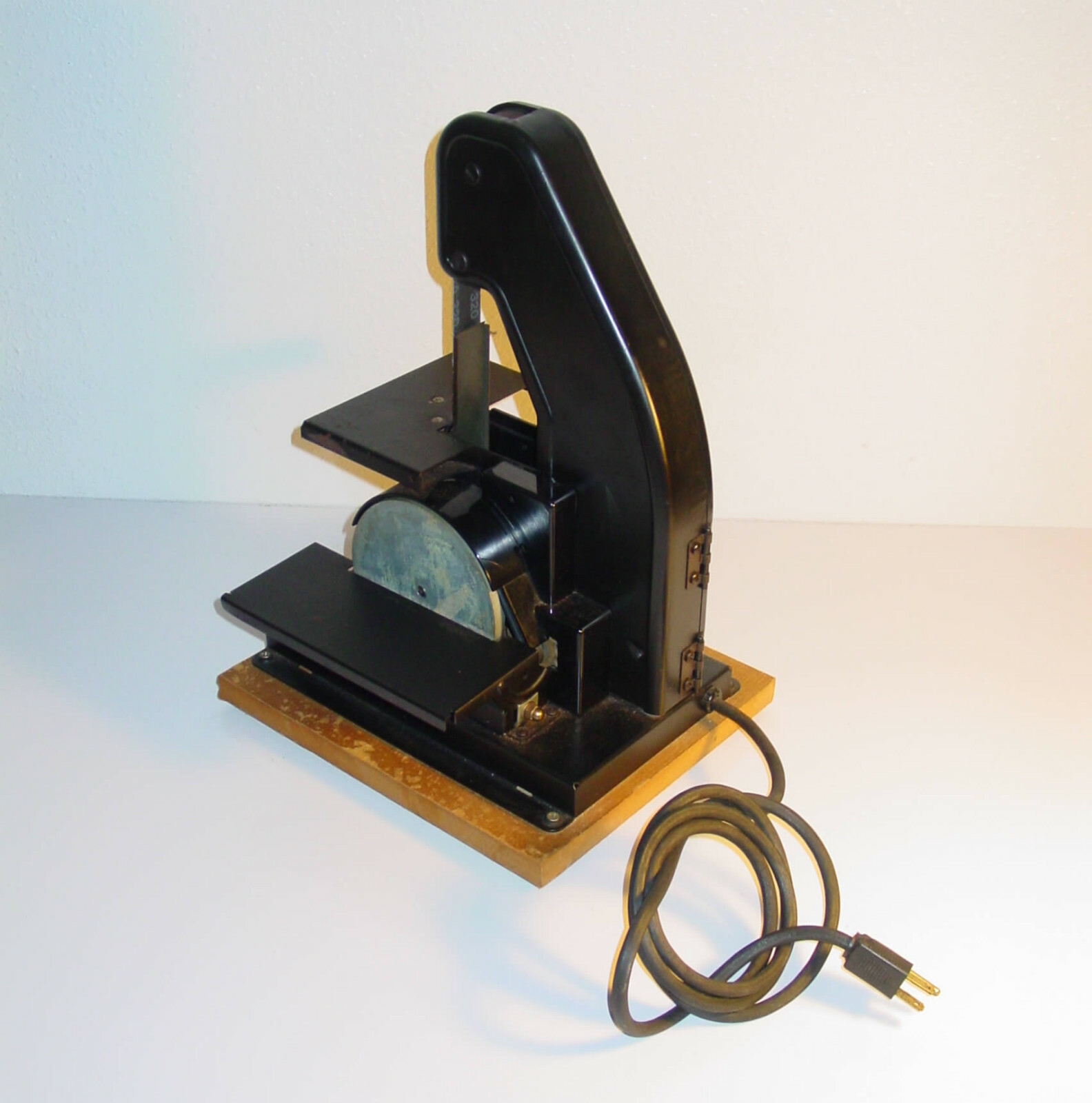 Dremel 730 Disc-Belt Sander with Extra Belts - GREAT SHAPE