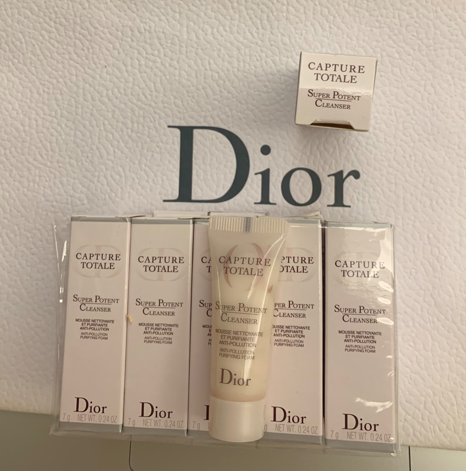 クレンジング・メイク落とし DiorCapture Totale Super Potent Cleanser DIOR Capture Totale Super Potent Cleanser 35g = 7g x 5 | eBay