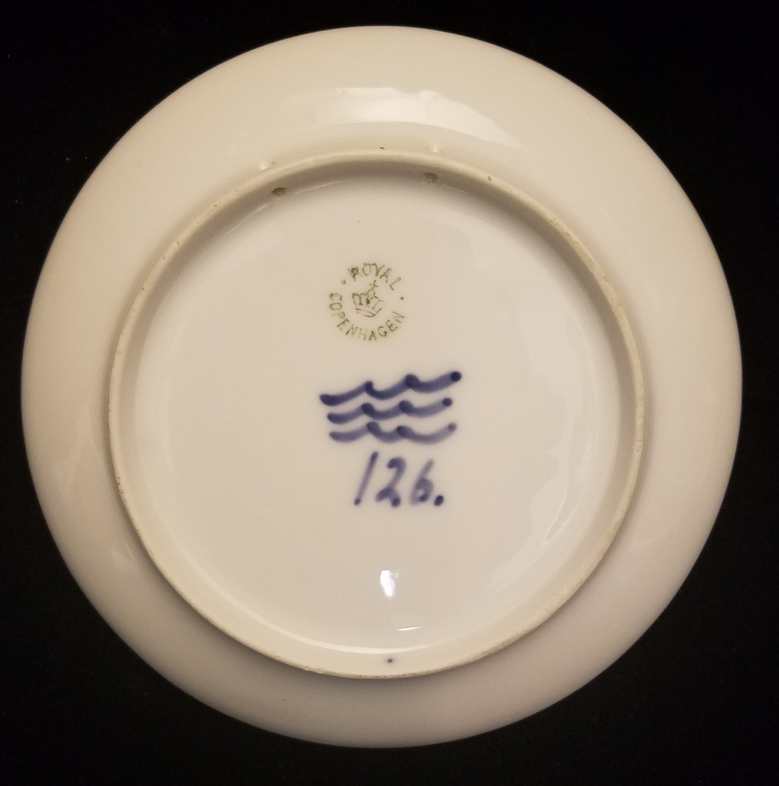 Royal Copenhagen Denmark 1908 Jul Christmas Madonna & Child Plate - 1st Plate