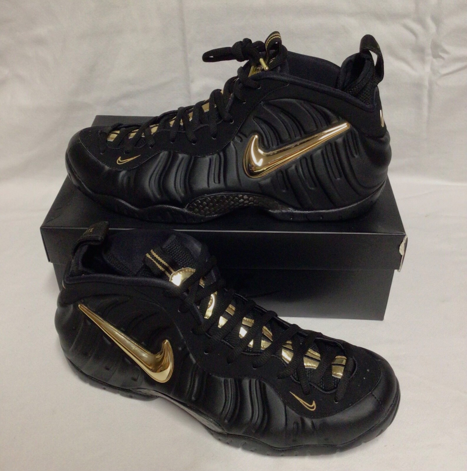 black and gold foams
