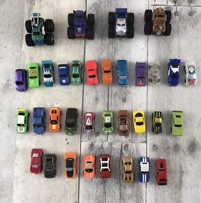 Vintage 2003 2004 Playmates Roller Ball Speedeez Micro Mini Vehicles Lot Of 34