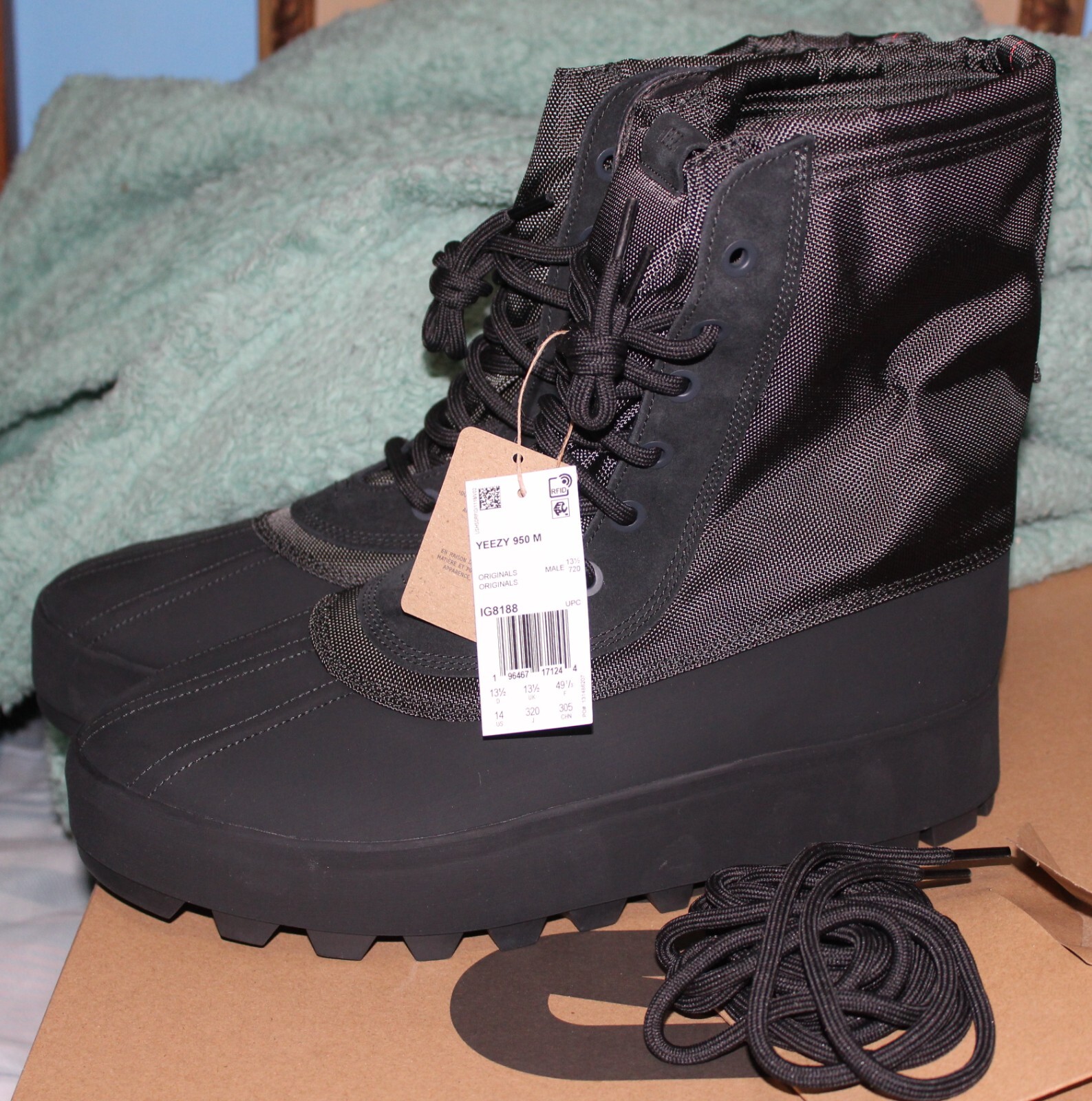 Adidas Yeezy 950 M Boots Pirate Black SZ 14 NIB W/ Tags Adidas Yeezy 950 M Boots Pirate Black SZ 14 NIB W/ Tags