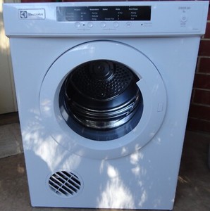 Electrolux clothes dryer 6kg Sensor Dry | Washing Machines & Dryers