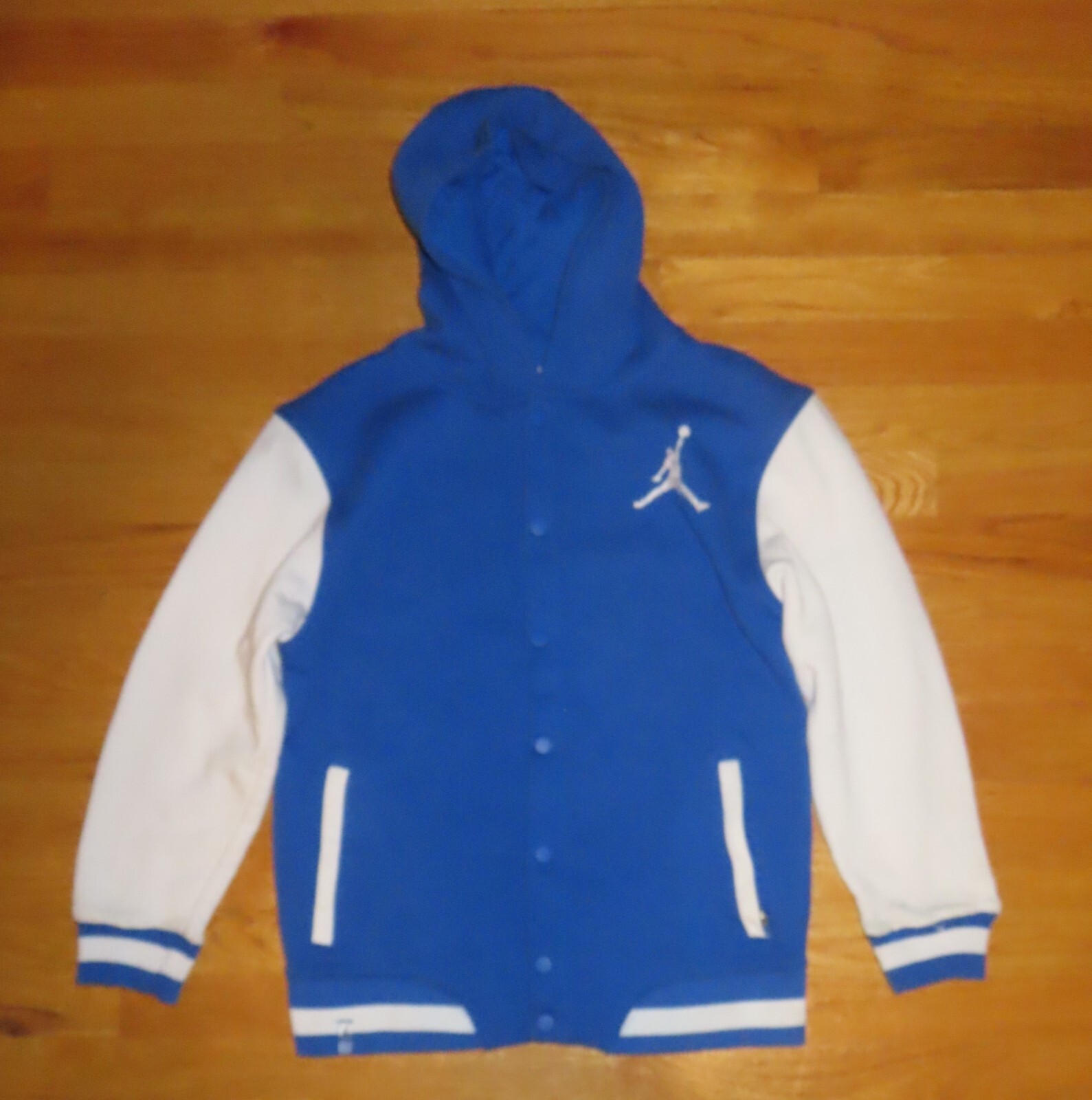 Nike MICHAEL JORDAN No 23 BULLS Button-Down (Youth L) Warm