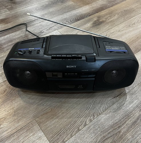 SONY RADIO CASSETTE PLAYER 未検査 Sony CD Radio Cassette Model CFD-8 Radio & Cassette Work