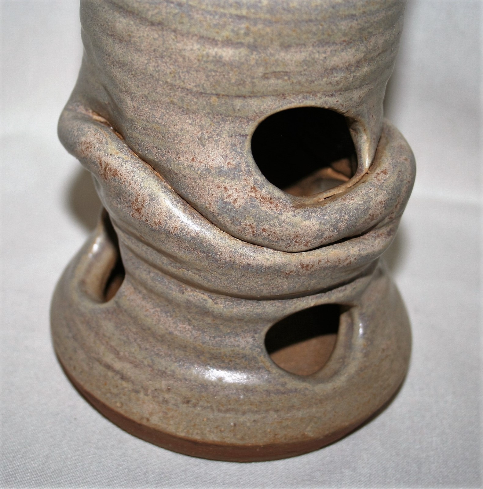 VINTAGE JOANNA PRICE ART POTTERY GEOMETRIC VASE ( TALL MEASURING 16.5