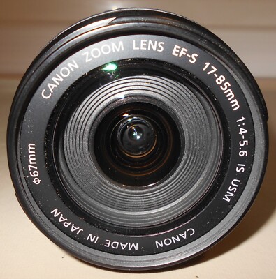 Canon Ultrasonic EF-S 17-85mm f/4-5.6 Image Stabilizer Macro 0.35m Zoom Lens