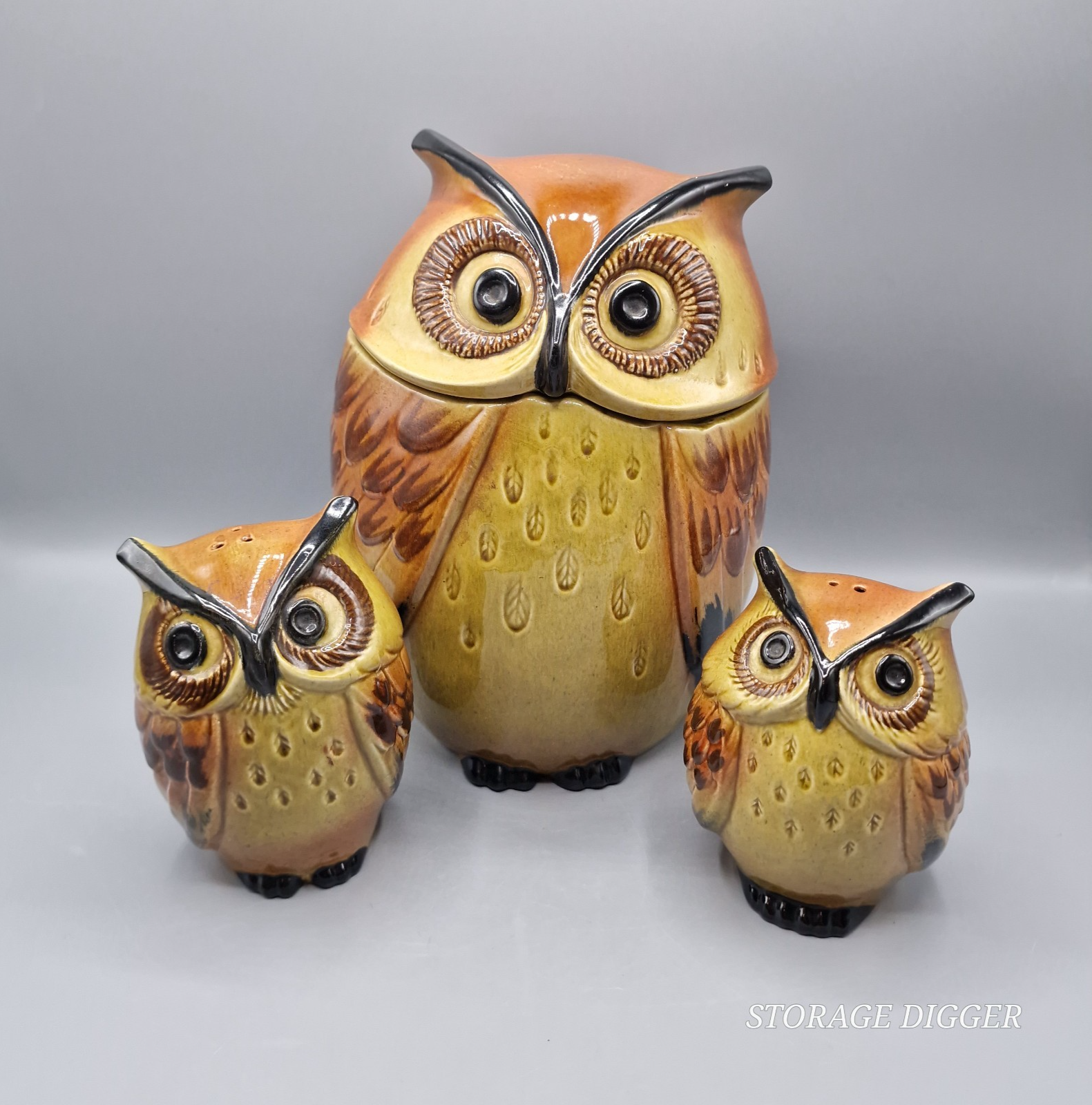 Vintage Metlox Poppy Trail Wise Owl Cookie Jar & Two Large Shakers