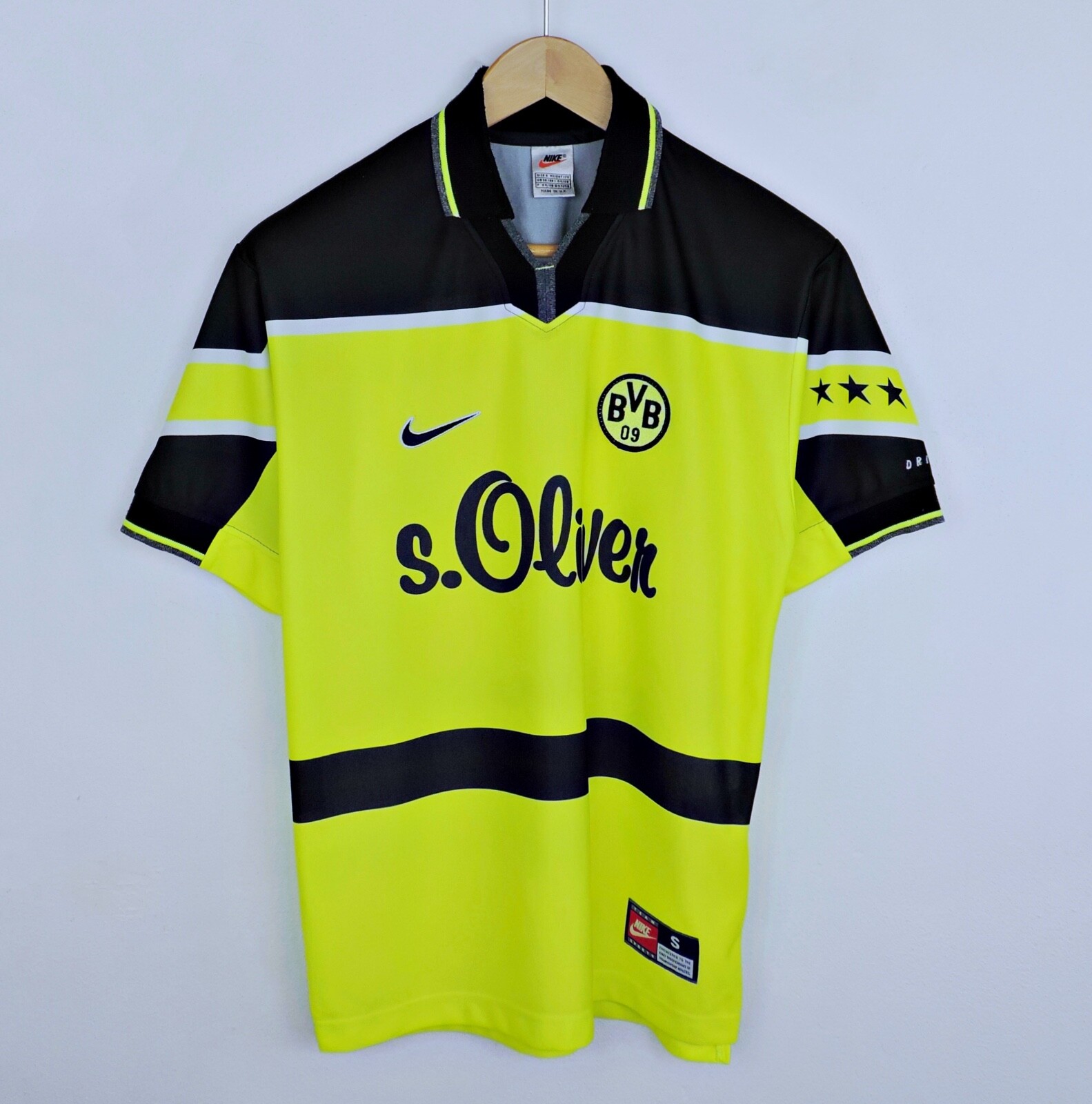 Borussia Dortmund 1997-1998 Home Size S Nike S.Oliver Jersey