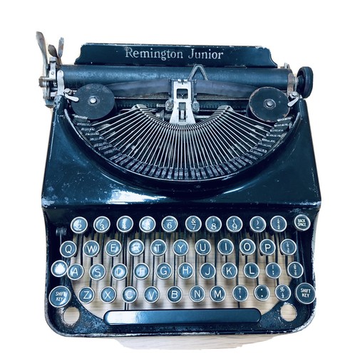 専用　実働品　Remington Portable タイプライター　ドイツ仕様 1925年～27年製 アメリカ製レミントンポータブルタイプライター