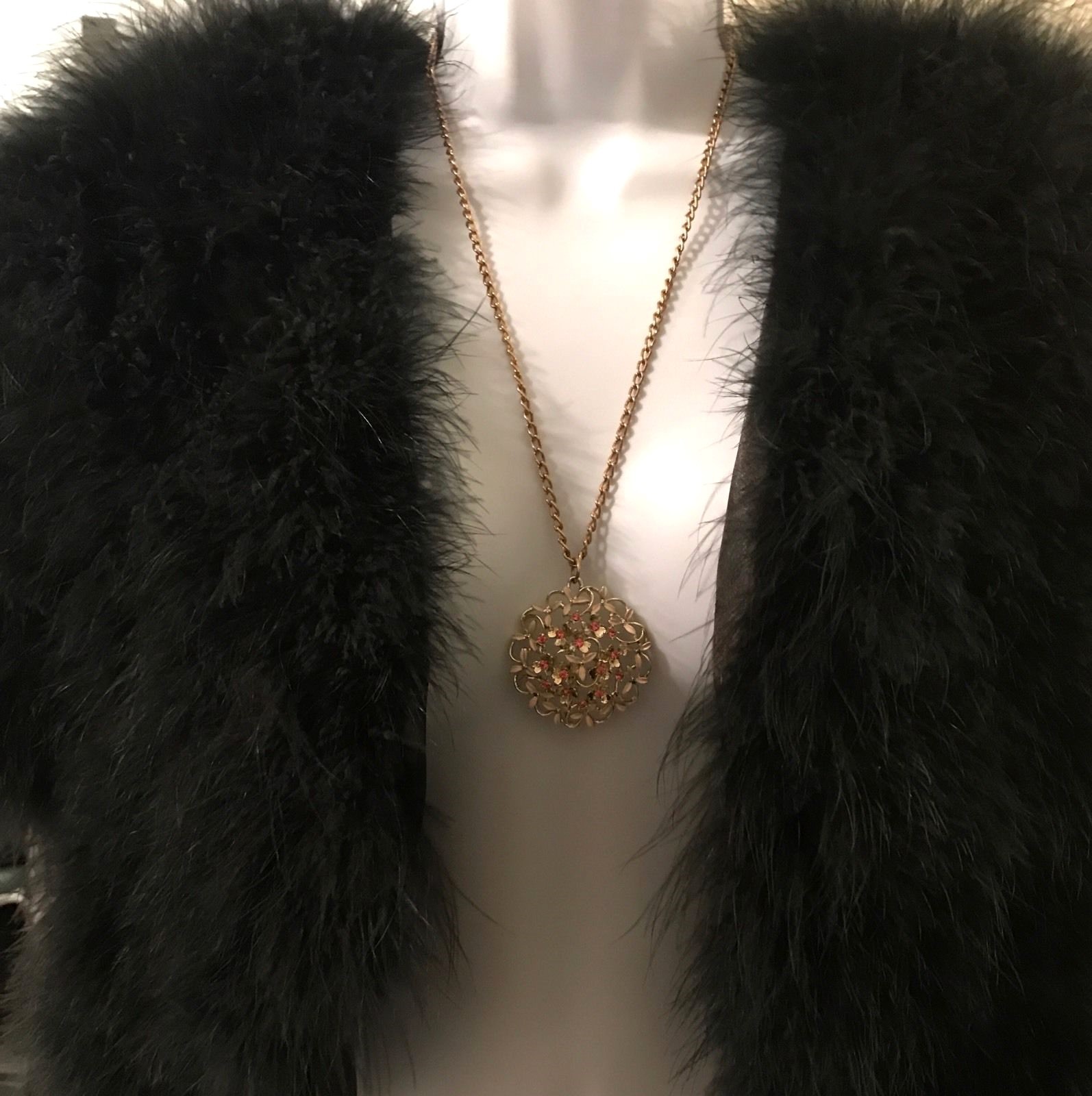 Sarah Conventry Large Pendant Pink Gold Chain Snowflake Flower Stone Vintage 70s