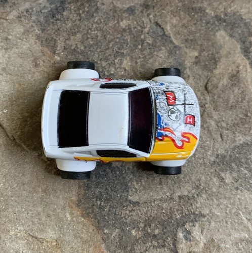Nitro Speeders. White Mustang. 2011. Okay Condition