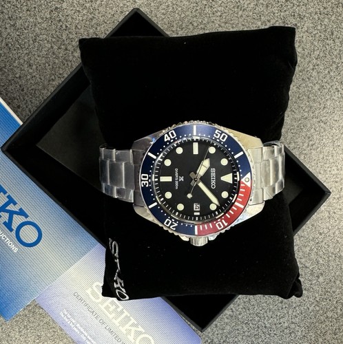 Pre-owned Seiko Solar Diver Blue Dial Steel Bracelet Men's Watch Sne595 With Tag