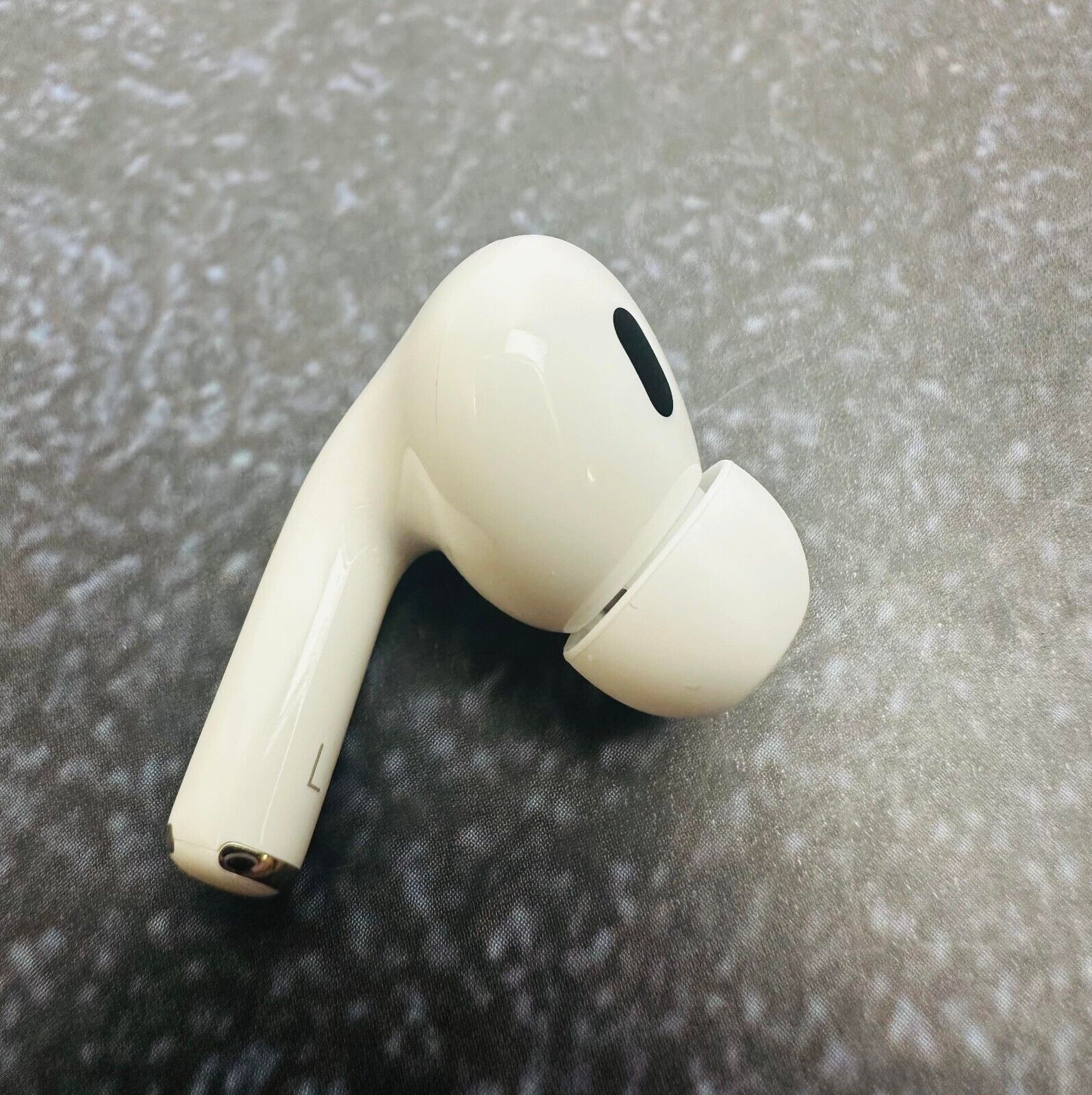 Genuine Apple AirPods Pro 2nd generation (2023) Left t SIDE Genuine Apple AirPods Pro 2nd generation (2023) Left t SIDE