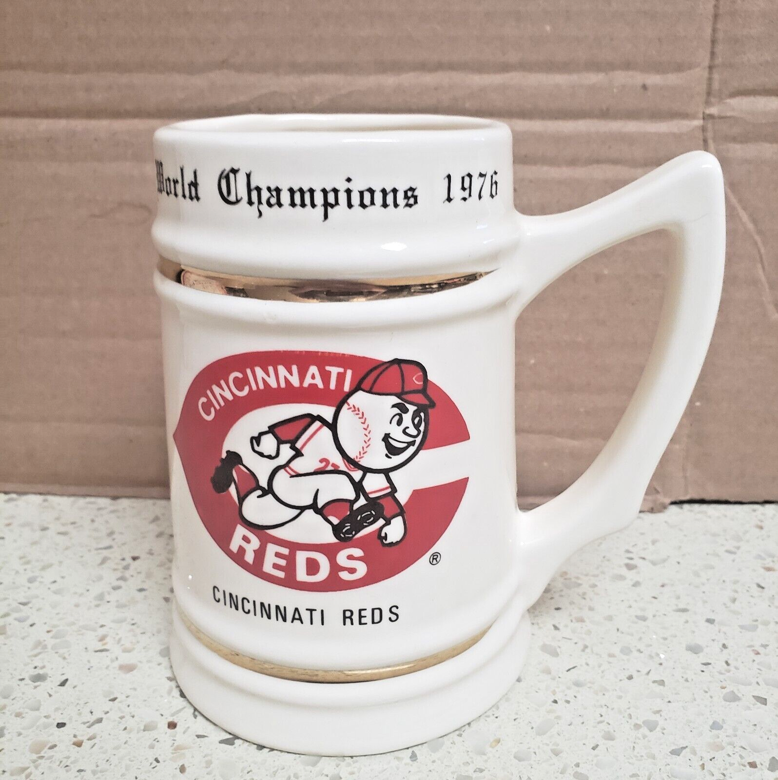 vintage MLB CINCINNATI REDS USA 缶　ティン vintage MLB CINCINNATI REDS USA 缶 ティン vintage MLB