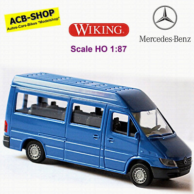Mercedes Benz Sprinter 2 High Roof Bus 2000-06 Dunkellilablau 1:87 Wiking