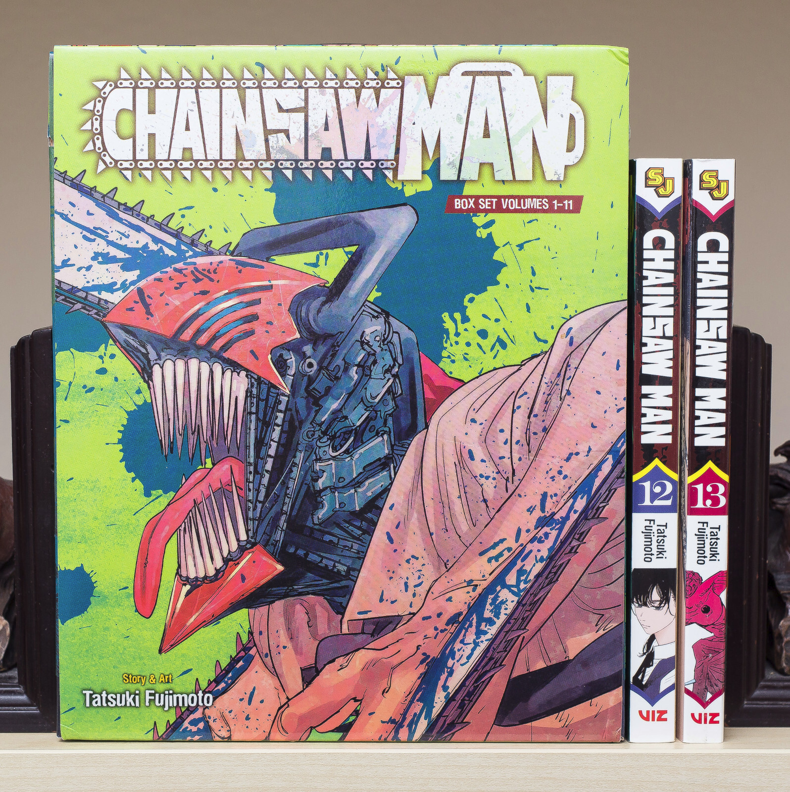 Lot of 13 Chainsaw Man English Manga VIZ Box Set Volumes 1