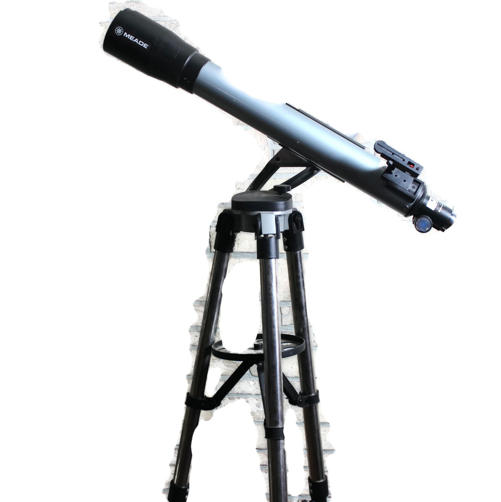 Meade telescope NG W/ tripod stand Great condition great for kid's rooms,offices