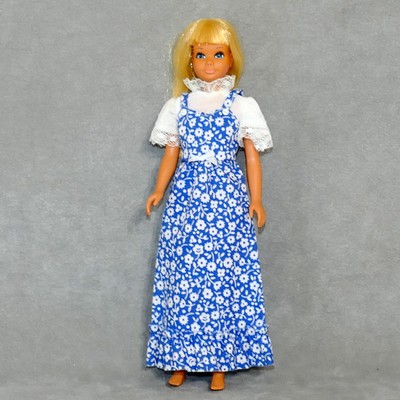 SKIPPER 1970s Doll MALIBU in BEST BUY GRANNY DRESS Floral Blue White '76 Only