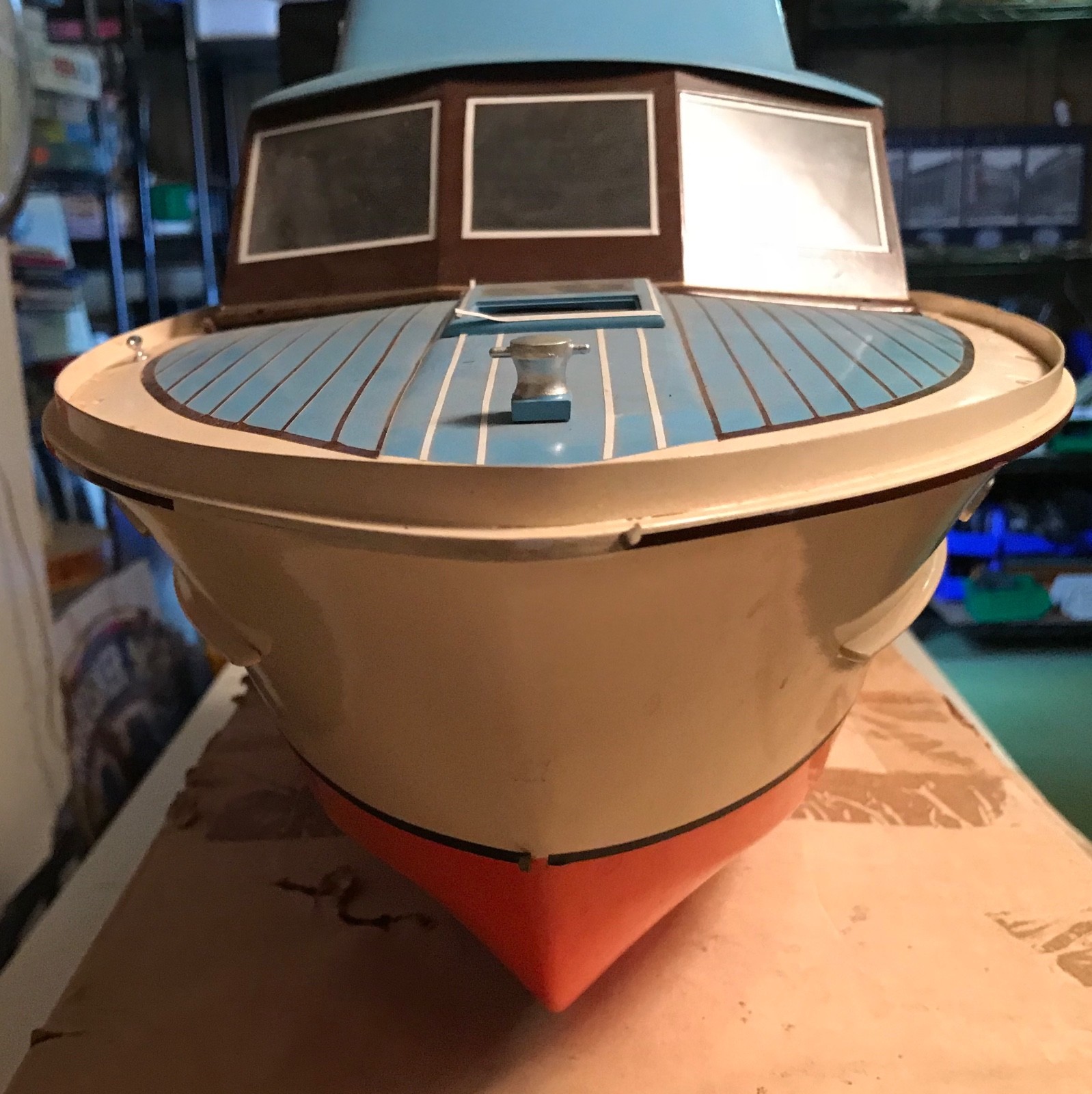 Vintage 1965 Lindberg Chris Craft 40' Sport Fisherman Boat Model 1/16 Most Built