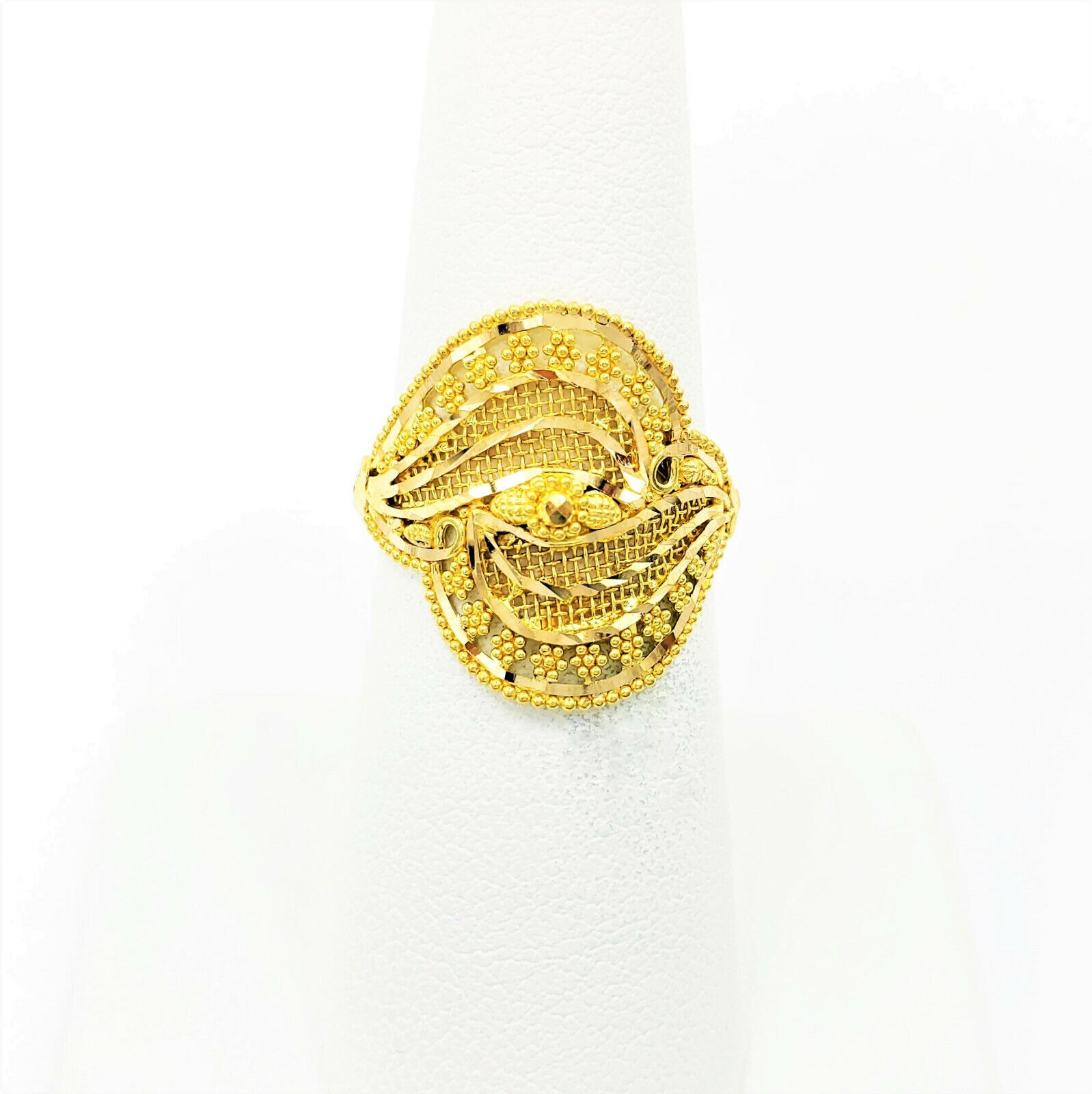 22K Solid Yellow Gold Ring US 6.5 Female Hallmarked 916 22KT