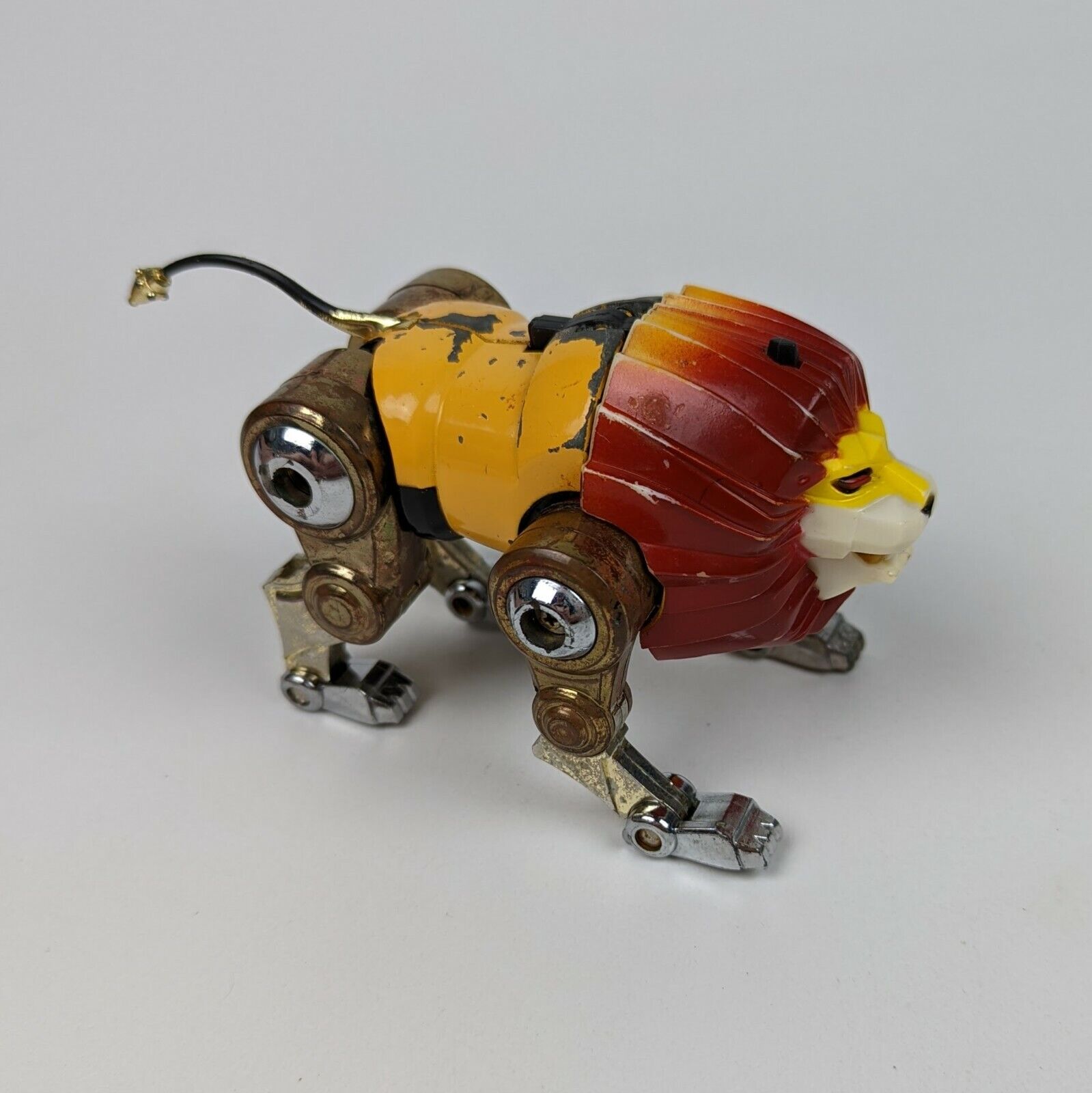 Vintage Bandai Future Robot Daltanious Beralios Lion Yellow Vintage Bandai Future Robot Daltanious Beralios Lion Yellow