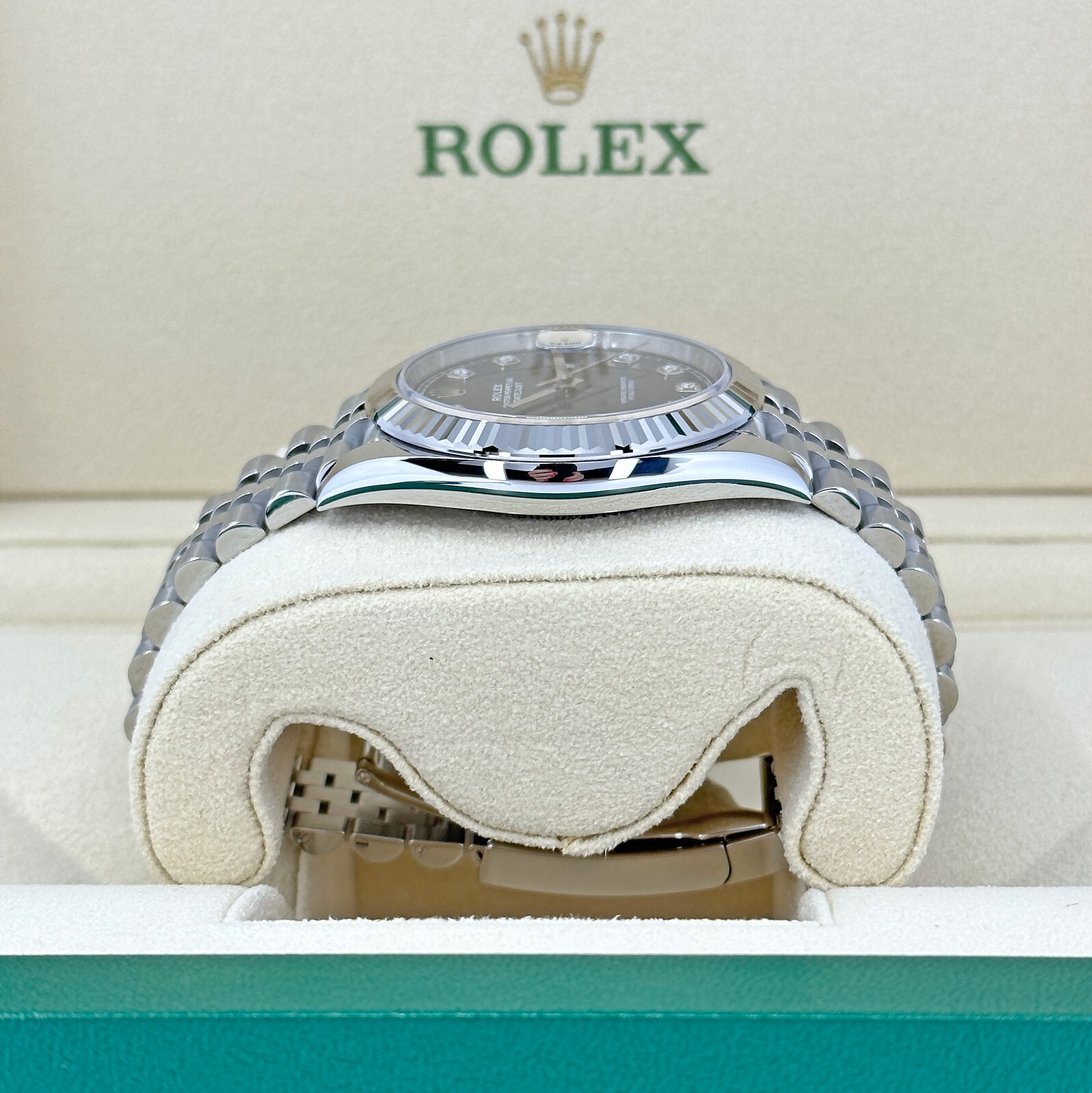 Pre-owned Rolex Datejust 41, Blue Diamond Dial, Jubilee, Ref 126334, Unworn Complete 2024