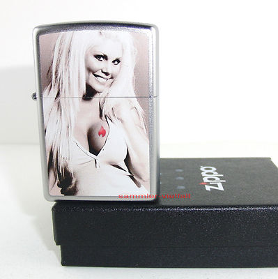ZIPPO Feuerzeug SEXY RETRO BLOND PINUP Satin Chrome Sexy Girl Erotik NEU OVP