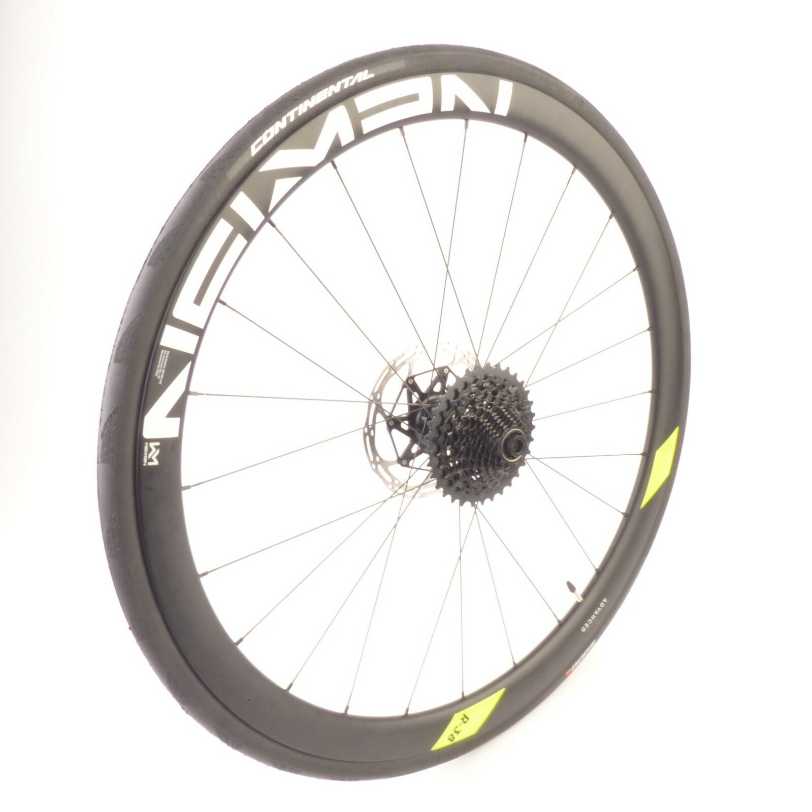 Newmen Advanced SL R38 XDR hub