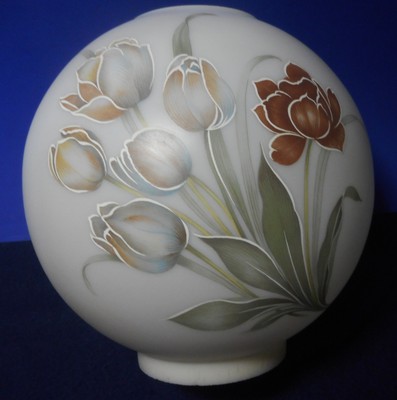 Pretty GWTW Parlor Oil Lamp Shade Attractive Tulips Flowers Decor 4quot Fitter   