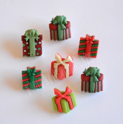 Christmas Joy / Shank Back Christmas Presents / Wrapped Gifts / Holiday Gift Box