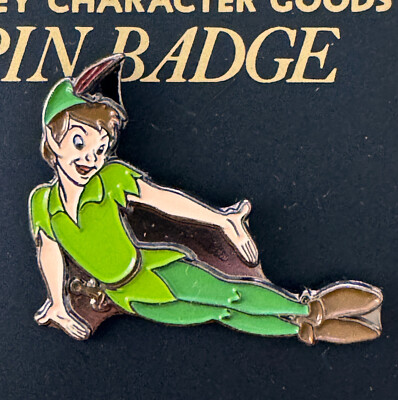 Vintage Tokyo Disneyland Collector Pin Peter Pan Flying on original card