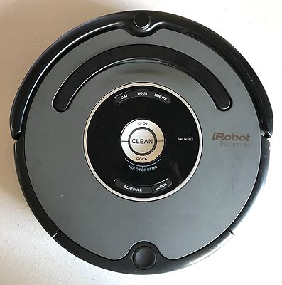 1 iRobot Roomba 550 FOR PARTS or REPAIR ONLY - turns on but