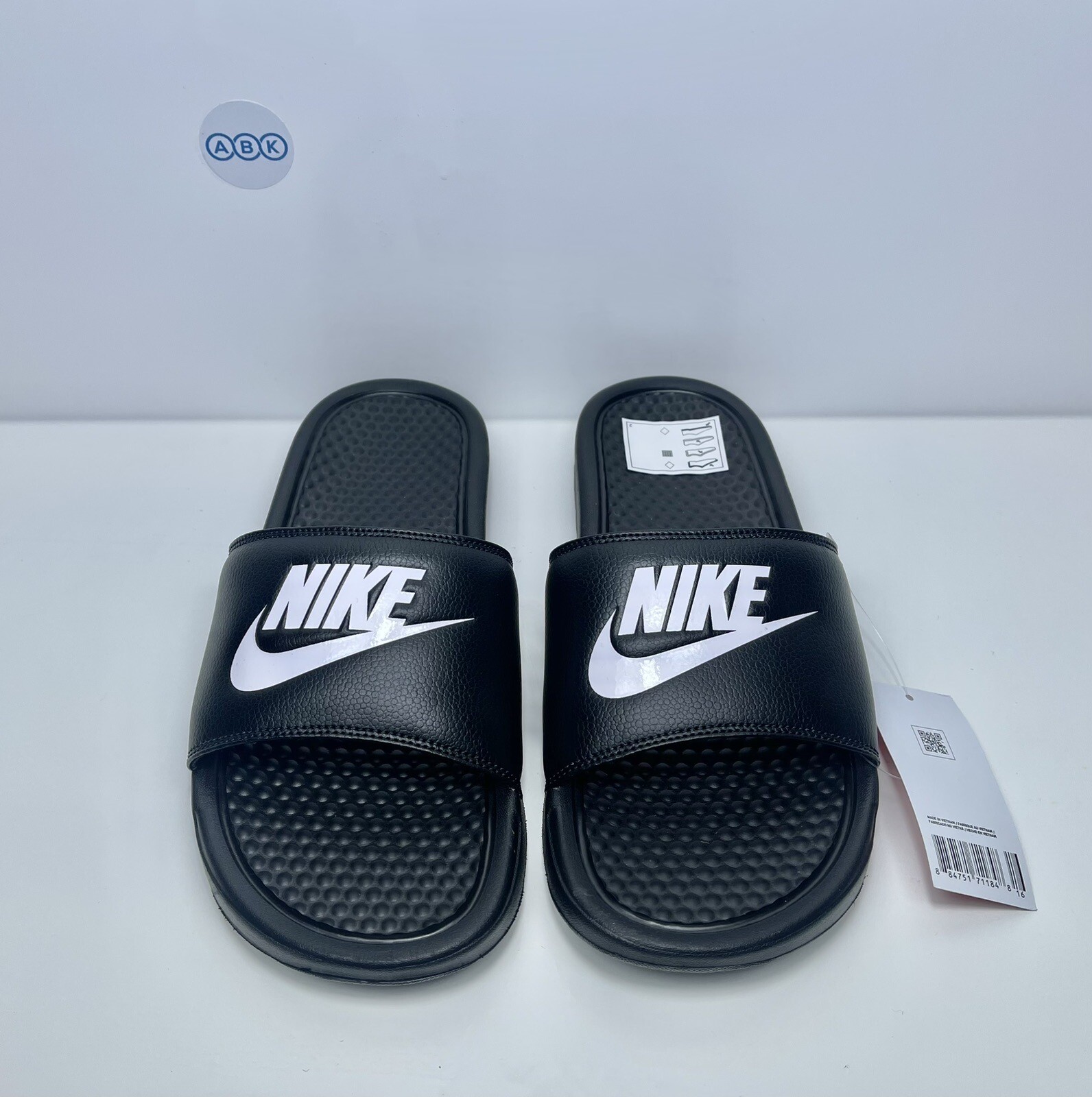nike slippers original