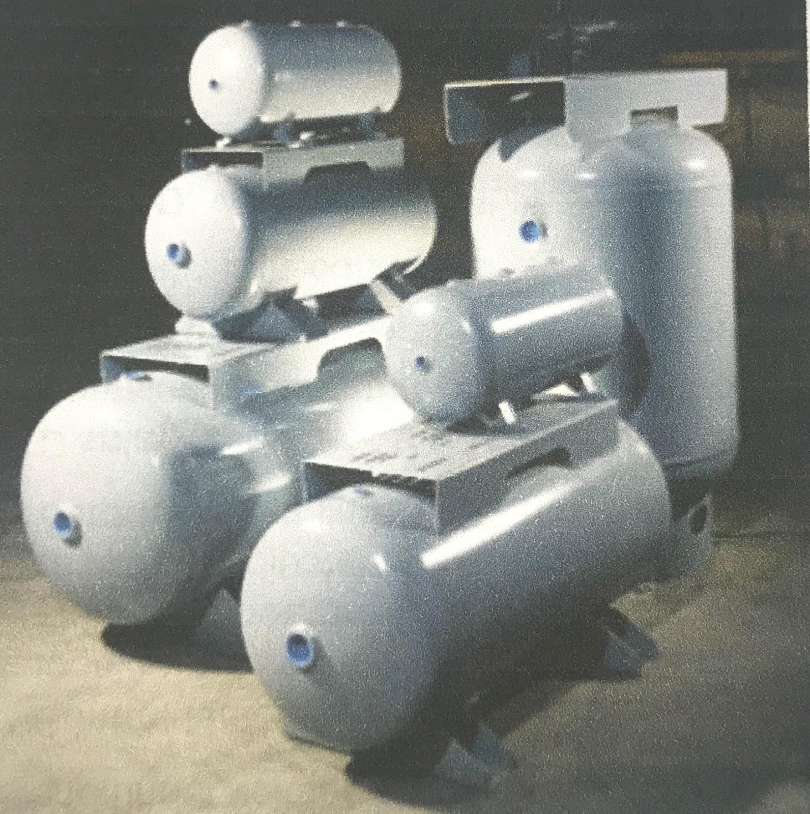 *NEW 20 GALLON HORIZONTAL AIR RECEIVER TANK 300 PSI WITH FEET A10025-300