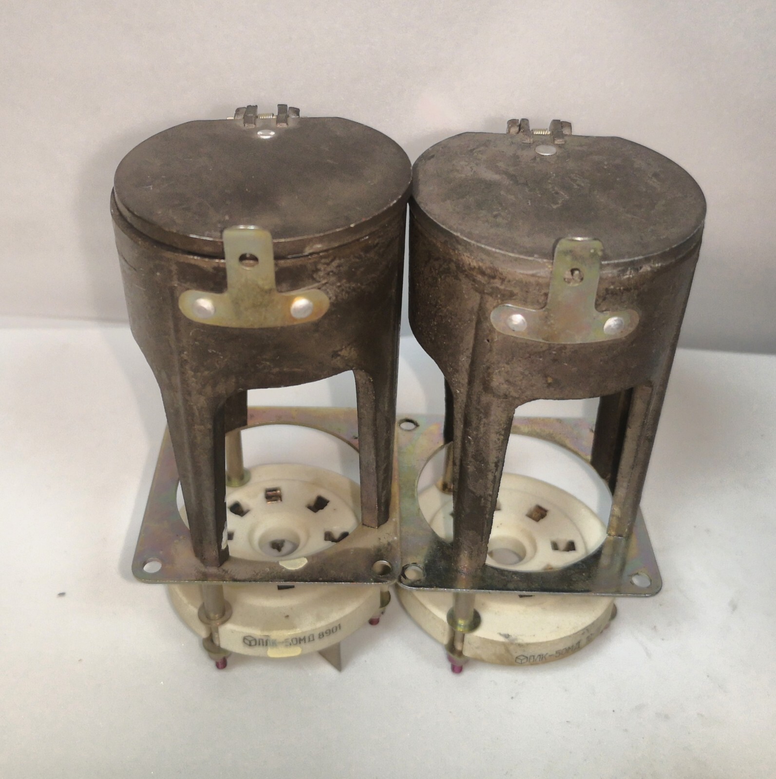 Metal Ceramic 8-pin Original Sockets PLK-50MD for GU-50,LS50 Soviet USSR 2pcs.