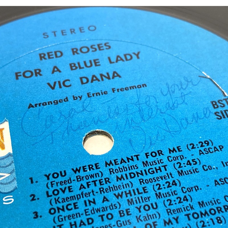 Vic Dana &ndash; Red Roses For A Blue Lady &bull; LP Vinyl &bull; AUTOGRAPHED on Record Label