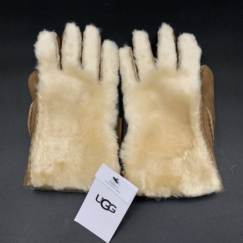 UGG PLUSH ZIP SHORTY GLOVE WOMENS M HAND SEWN SHEEPSKIN