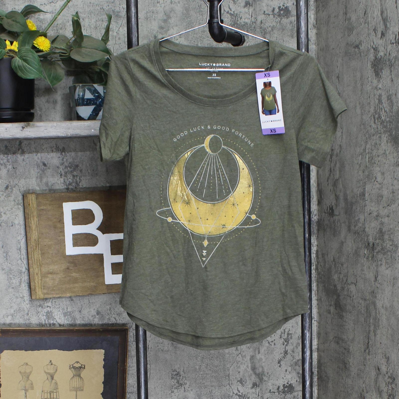 ラッキーブランド Lucky Brand Grateful クラシック Crew Tee レディース シャツ トップス Vanilla Cream Lucky Brand Women's Classic Crew, Cream Multi, X-Small at