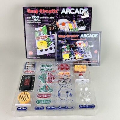 VTG Snap Circuits Arcade 200 Projects 35 Parts Build Electronic Explore Kit STEM