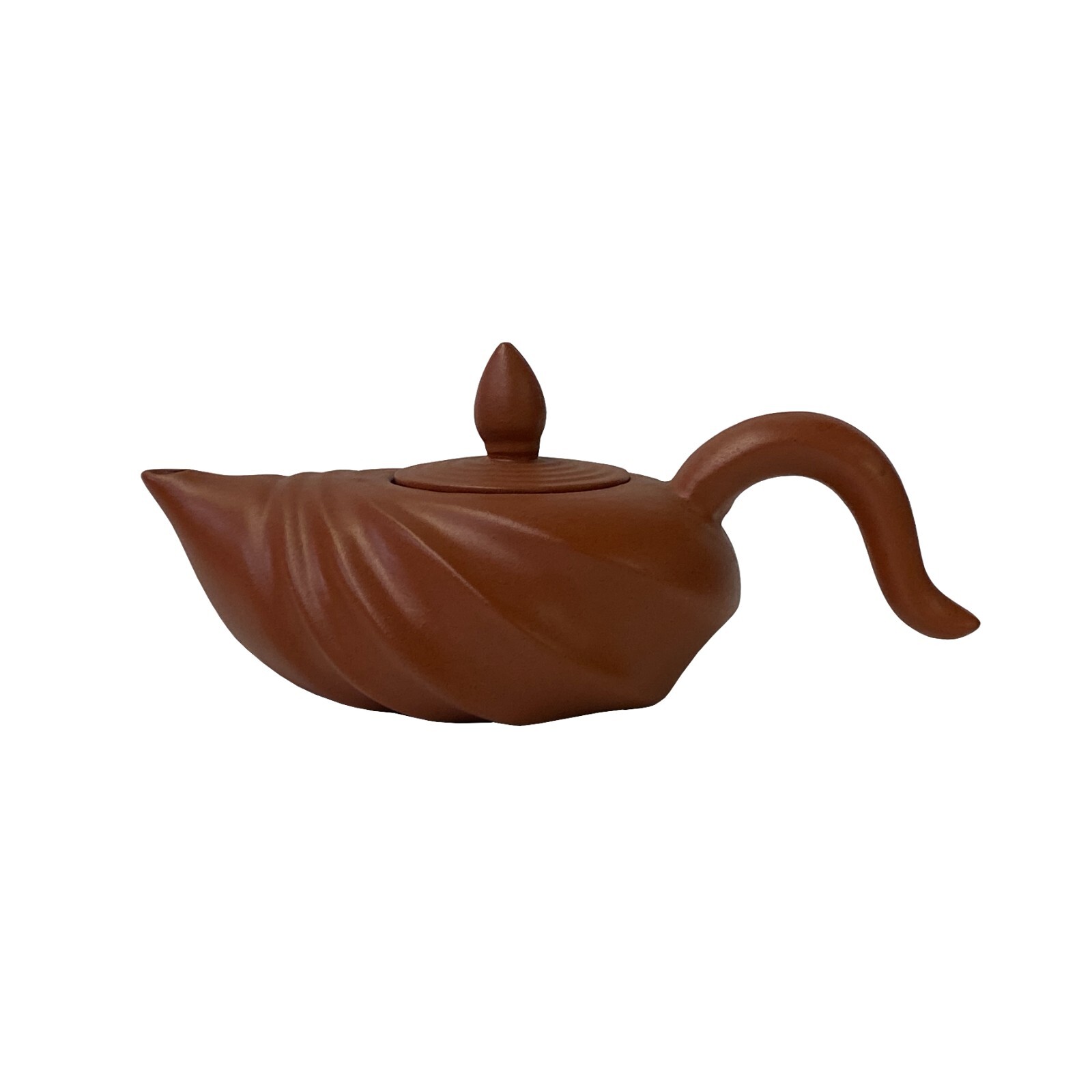 Chinese Brown Yixing Zisha Clay Teapot w Wave Curve Accent ws3174S Chinese Brown Yixing Zisha Clay Teapot w Wave Curve Accent ws3174S