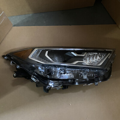 Front LED Projector Headlight Replacement For 2019 2023 Toyota RAV4 Hybrid Pair