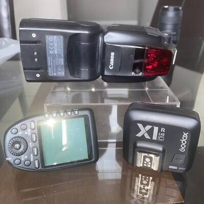 Canon Speedlite 600EX-RT Shoe Mount Flash with Extras