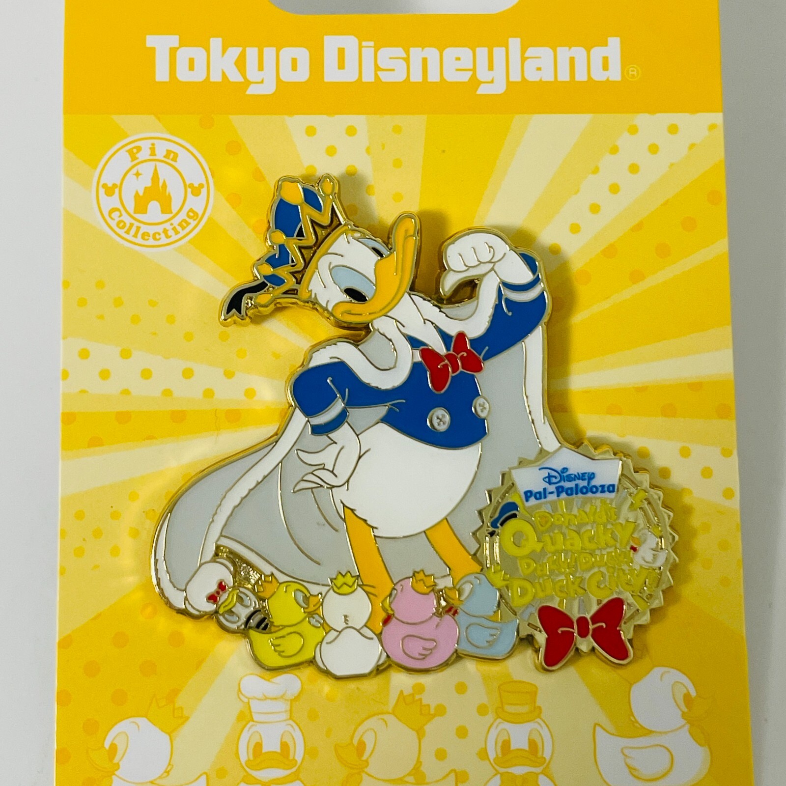 Disney Tokyo Japan Donald Duck Quacky Duck City Pin Badge
