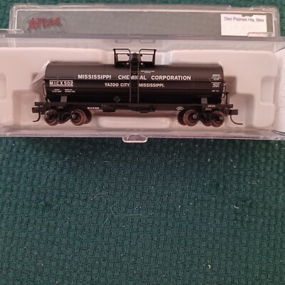 Atlas Model RR, N gauge, 11,000 gal. Tank Car, Mississippi Chem. Car #502, 2002