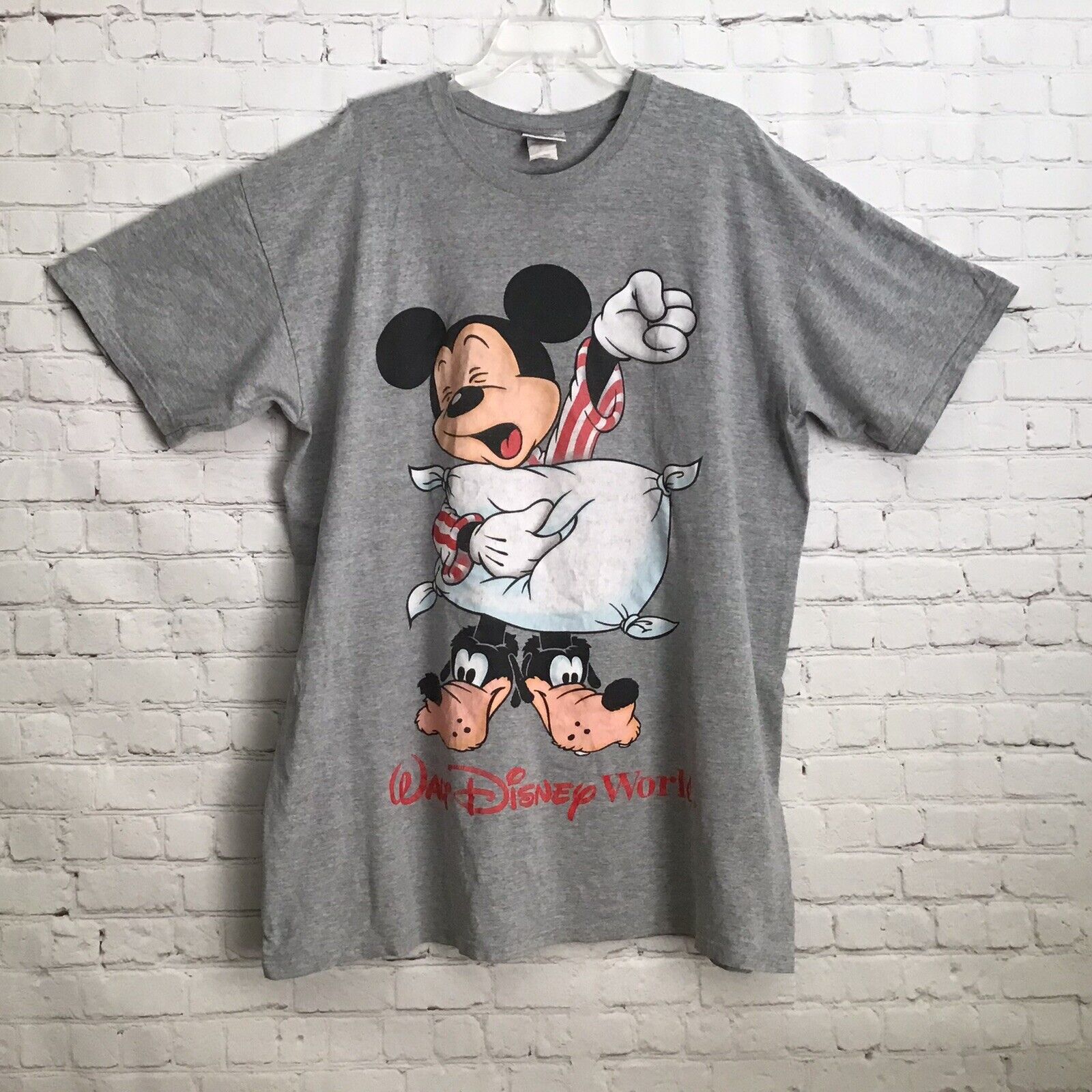 Vintage Walt Disney World Mickey Goofy Oversized Sleep Shirt Vintage Walt Disney World Mickey Goofy Oversized Sleep Shirt