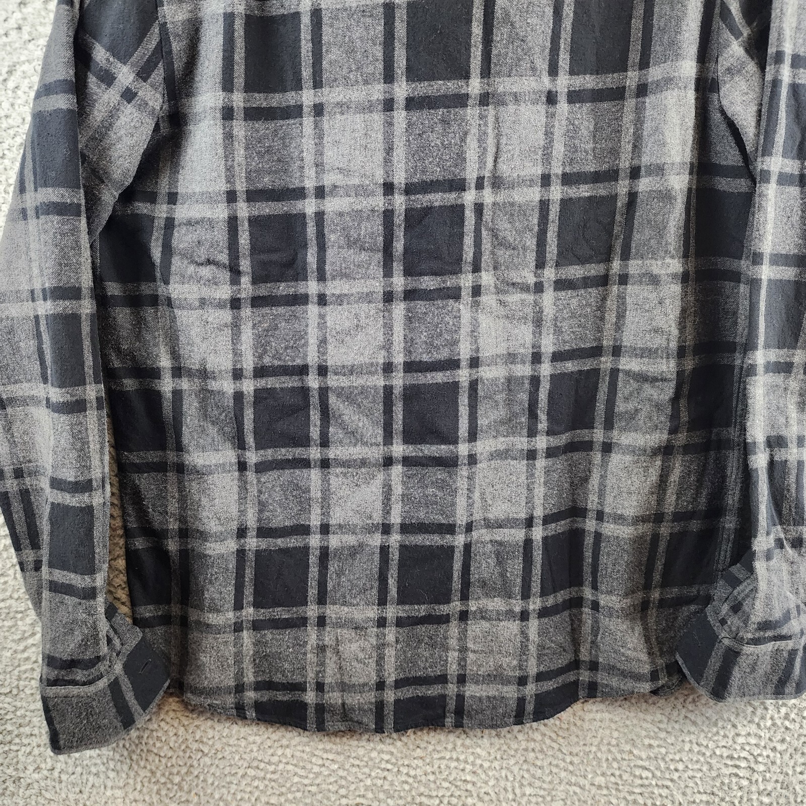 HUGO Straight Fit Ermann Long Sleeve Button Down Shirt Men M Gray Button Closure - Picture 7 of 14